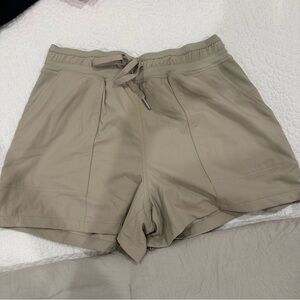 DANCE STUDIO SHORT 3.5”